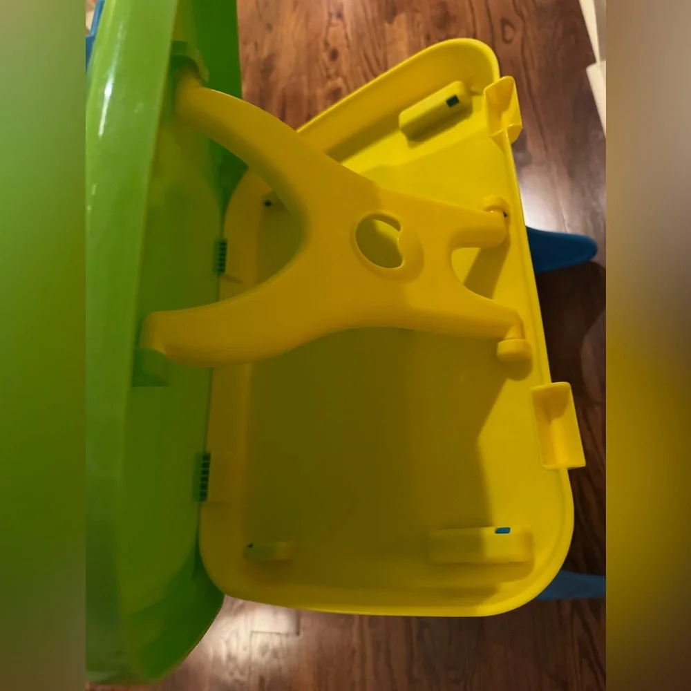 Crayola Green and Yellow Kids Desk Set